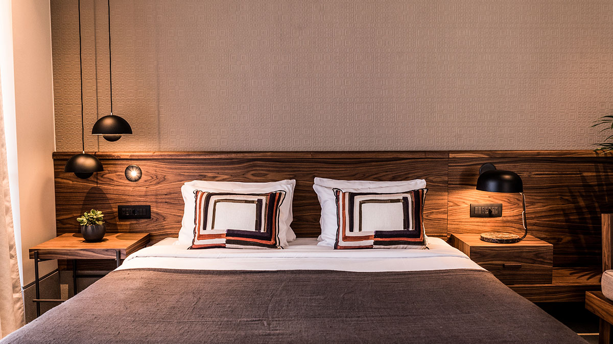 Core Open Plan Suite with outdoor Jacuzzi